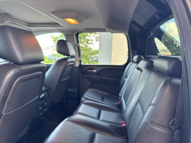Used 2012 Chevrolet Avalanche LTZ AWD/4WD image 7