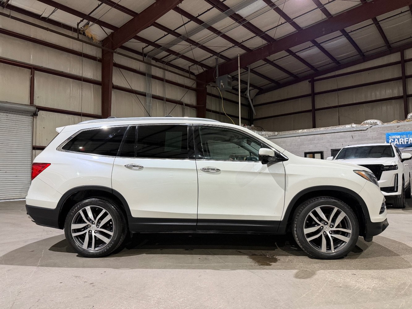 Used 2017 Honda Pilot Touring image 4