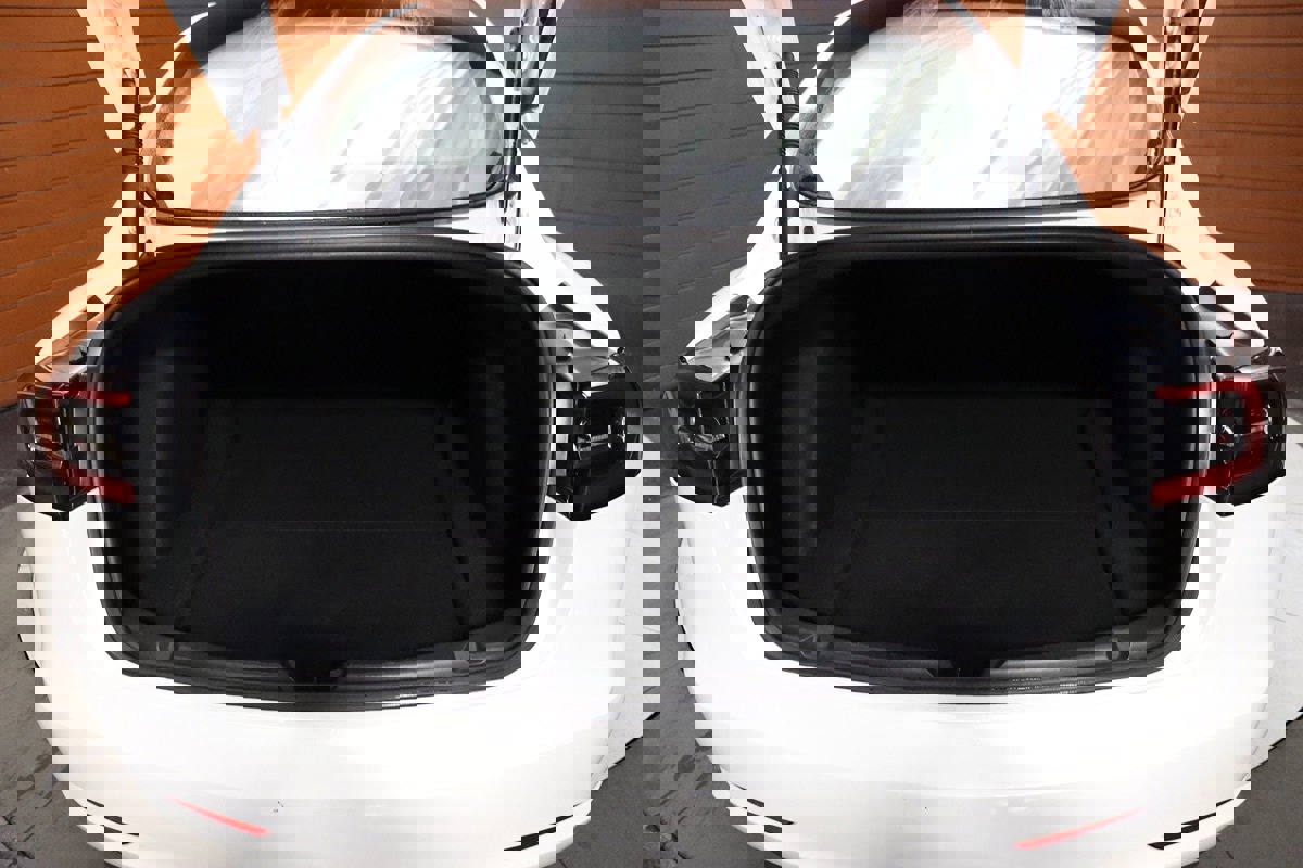 Used 2023 Tesla Model 3 Standard Range image 14