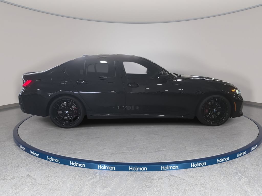 Used 2023 BMW 330i Sedan w/ M Sport Package RWD image 4