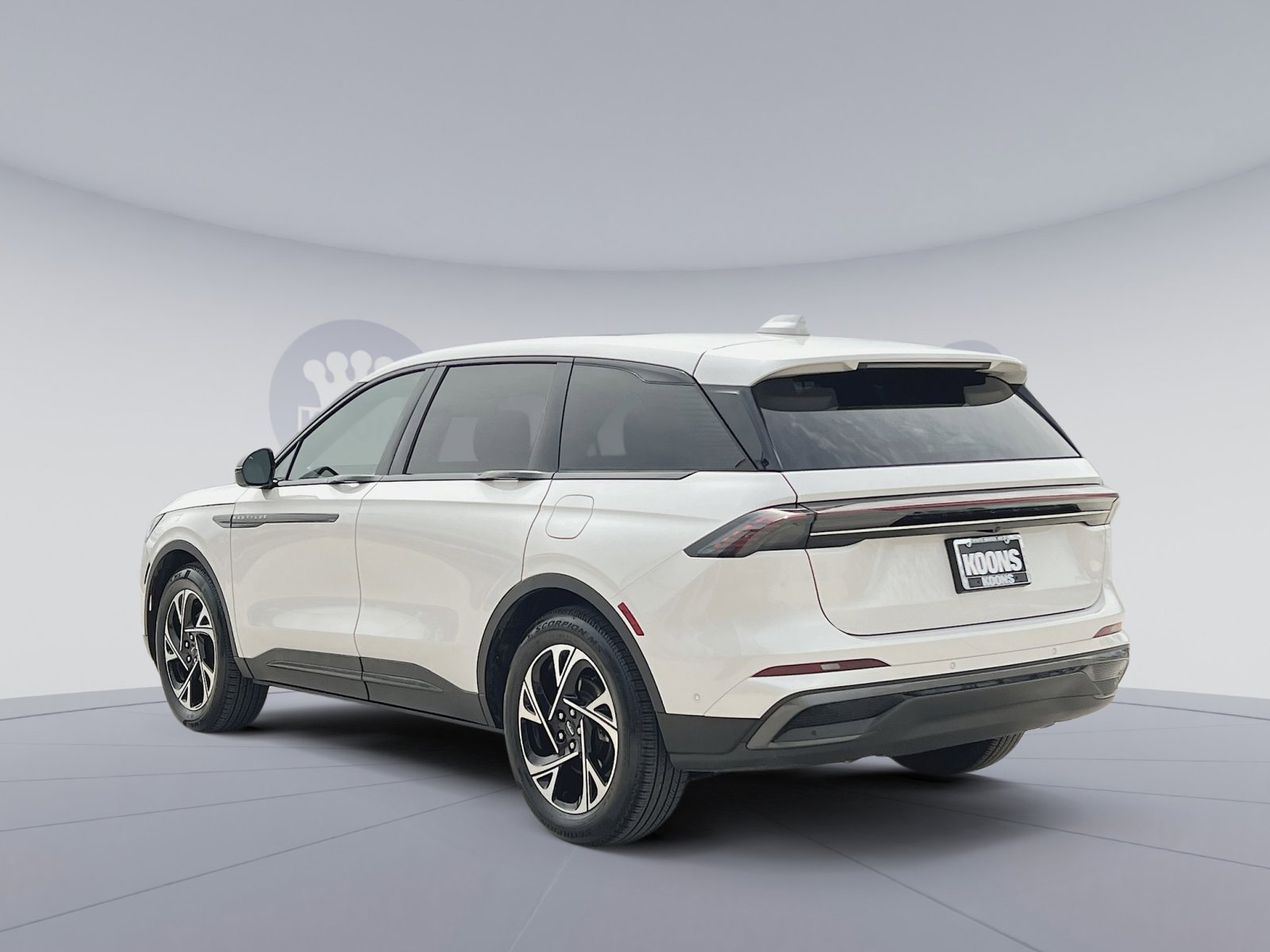 Used 2024 Lincoln Nautilus Premier w/ Equipment Group 102A image 4