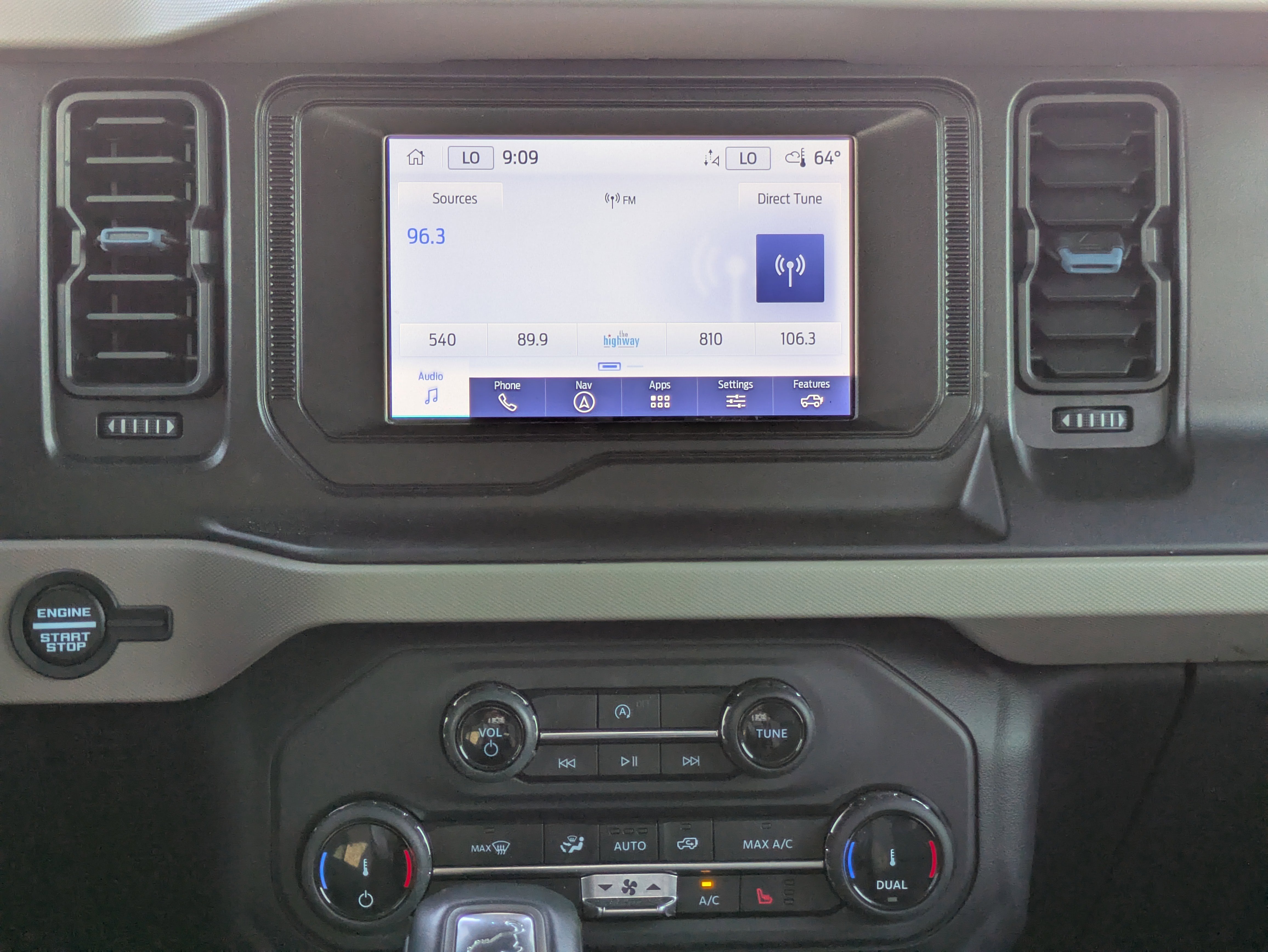 Used 2022 Ford Bronco Wildtrak image 15