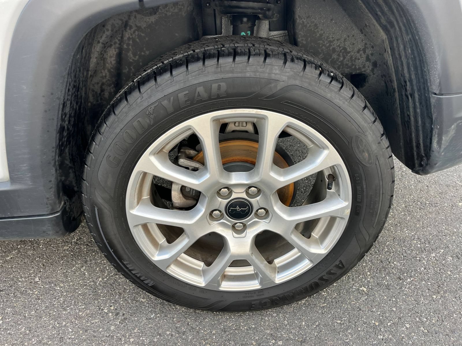 Used 2025 Jeep Compass Limited AWD/4WD image 30