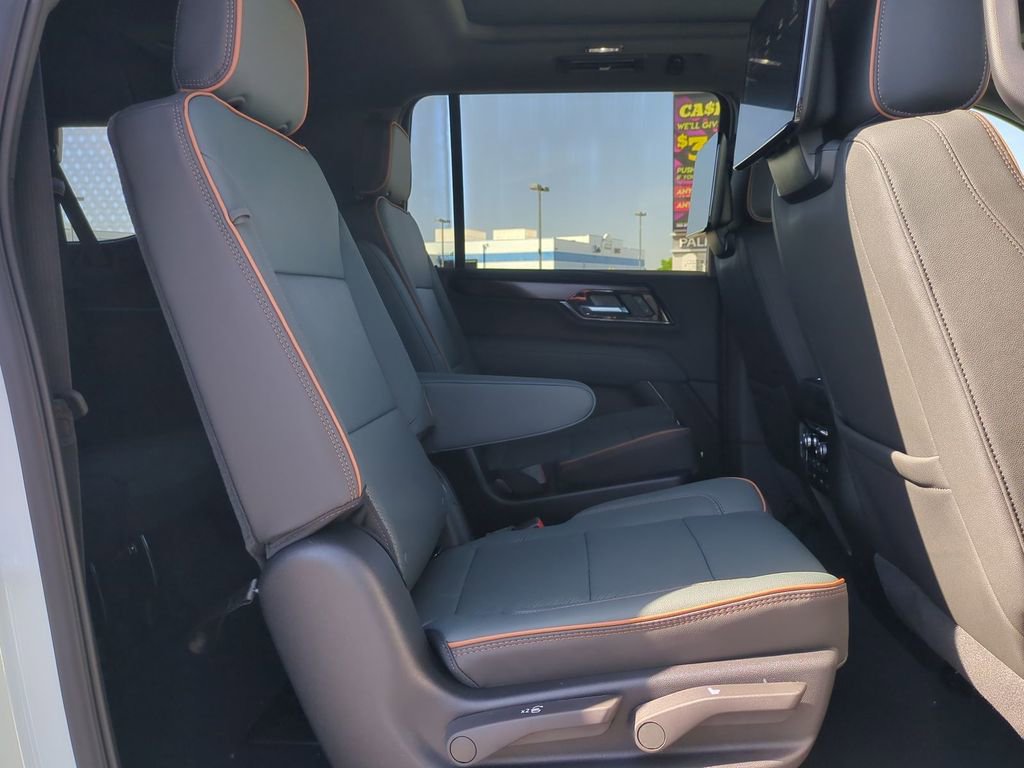 New 2026 GMC Yukon XL AT4 w/ AT4 Premium Plus Package image 36