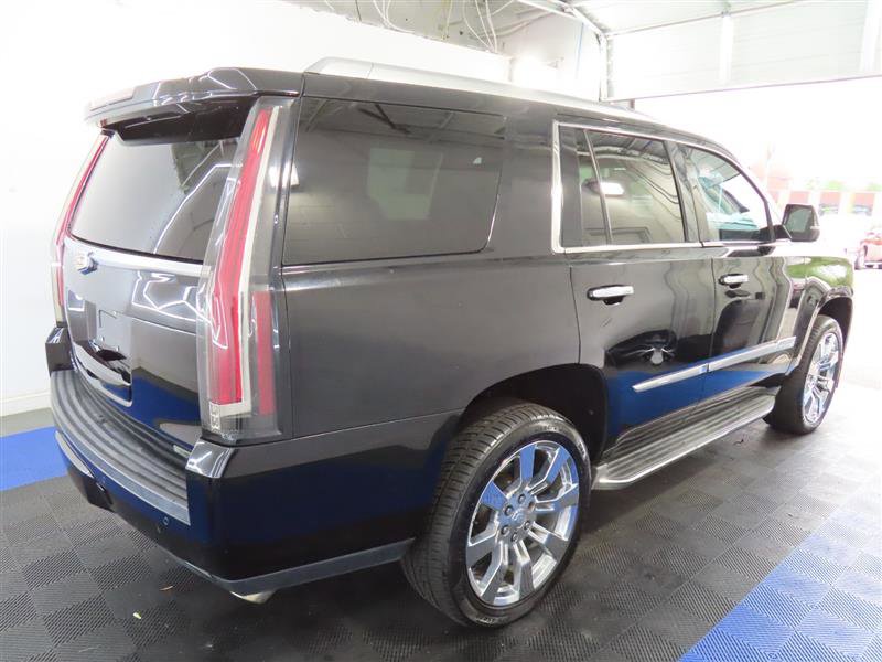 Used 2016 Cadillac Escalade Luxury RWD image 14