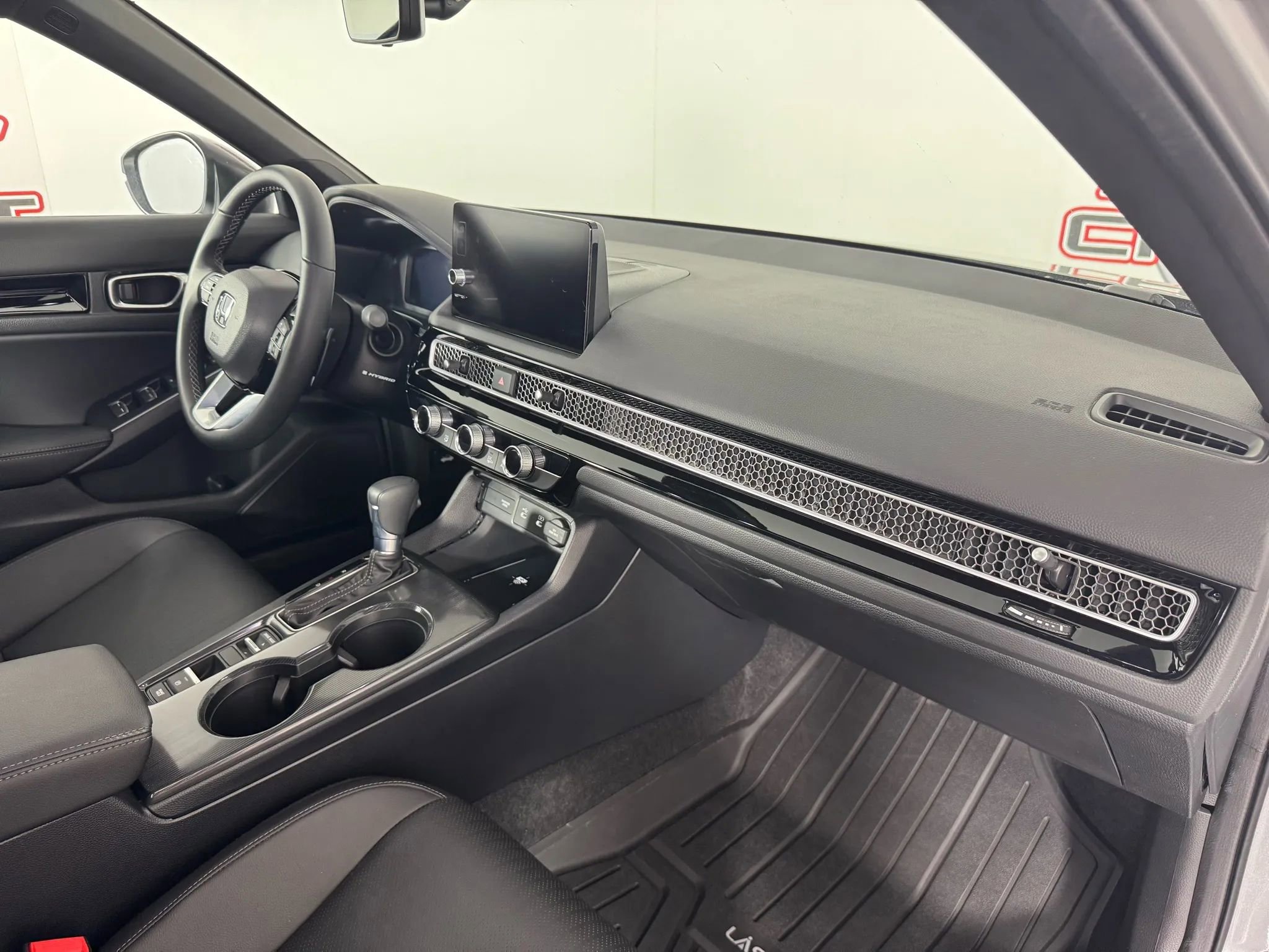 Used 2025 Honda Civic Sport Touring image 12