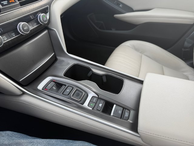 Used 2018 Honda Accord EX-L image 24
