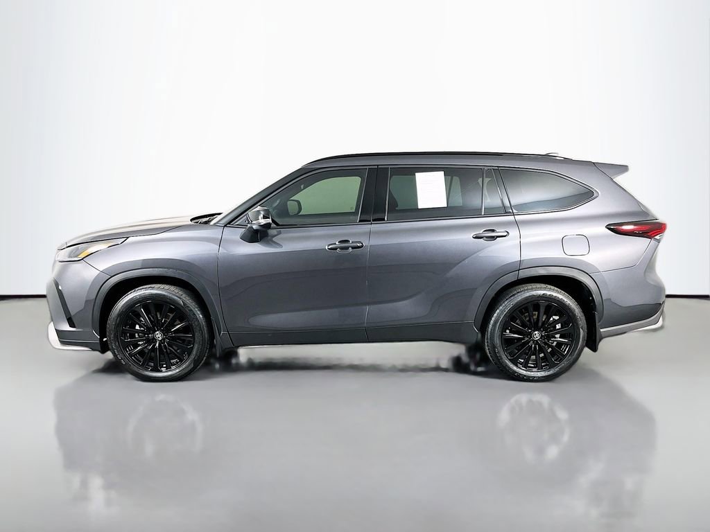 Used 2025 Toyota Highlander Limited AWD/4WD image 5