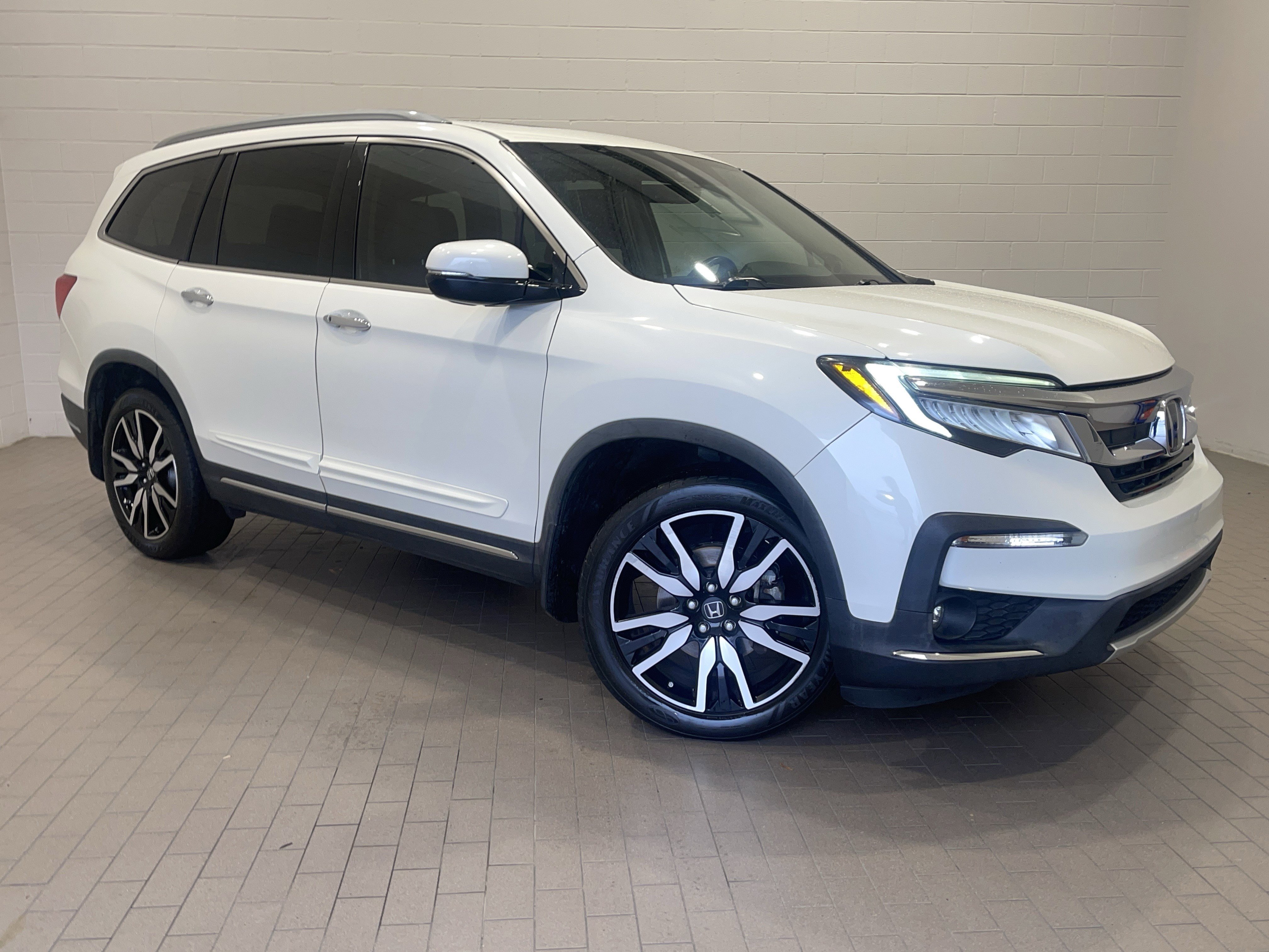 Certified 2019 Honda Pilot Touring video 2