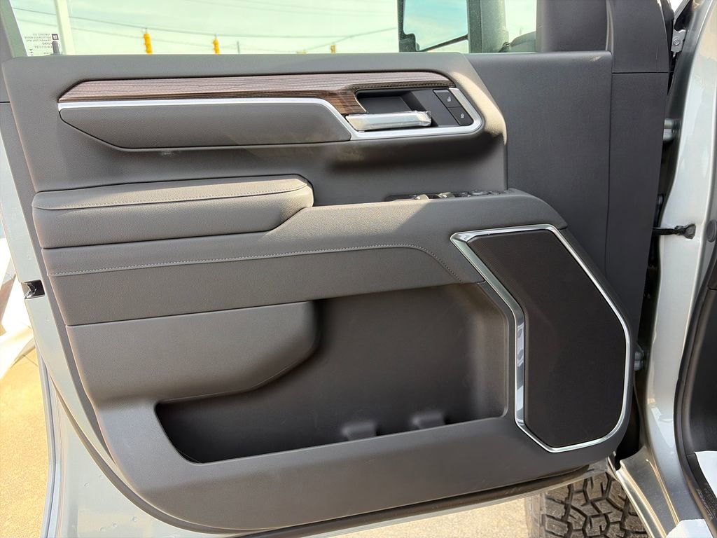 New 2026 Chevrolet Silverado 2500 LT w/ Trail Boss Package image 16