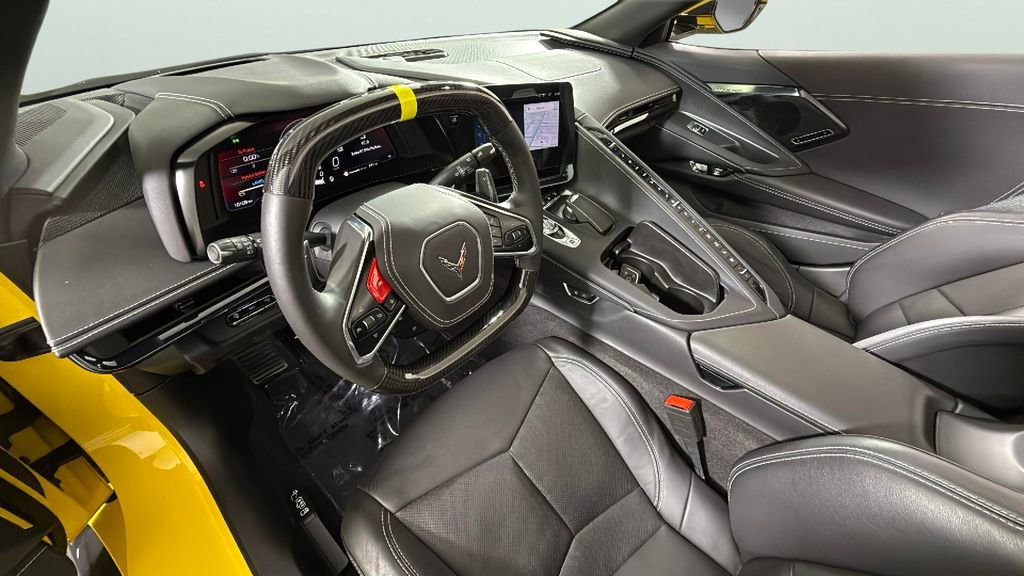Used 2025 Chevrolet Corvette E-Ray w/ Stealth Interior Trim Package AWD/4WD image 21