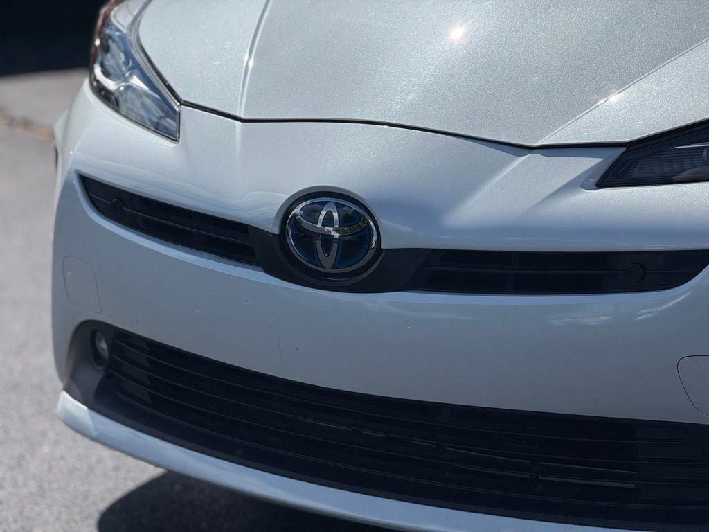 Certified 2022 Toyota Prius XLE image 9
