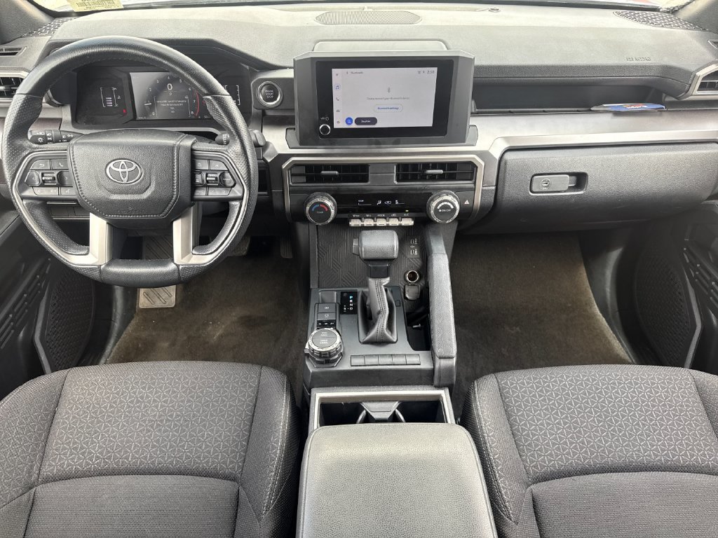 Used 2025 Toyota 4Runner SR5 AWD/4WD image 13