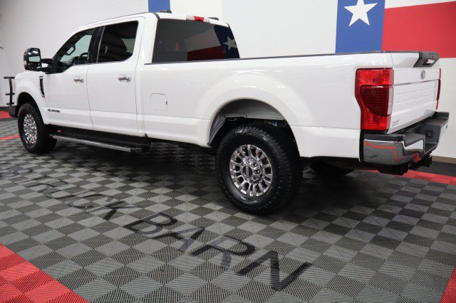 Used 2021 Ford F350 XLT w/ XLT Premium Package AWD/4WD image 4