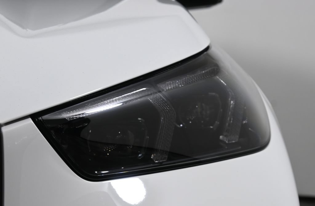 New 2027 BMW X1 xDrive28i AWD/4WD image 11