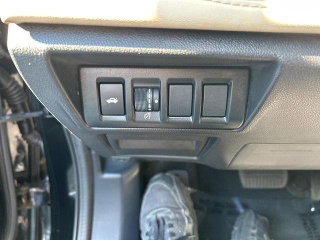 Used 2021 Subaru Legacy Limited image 27