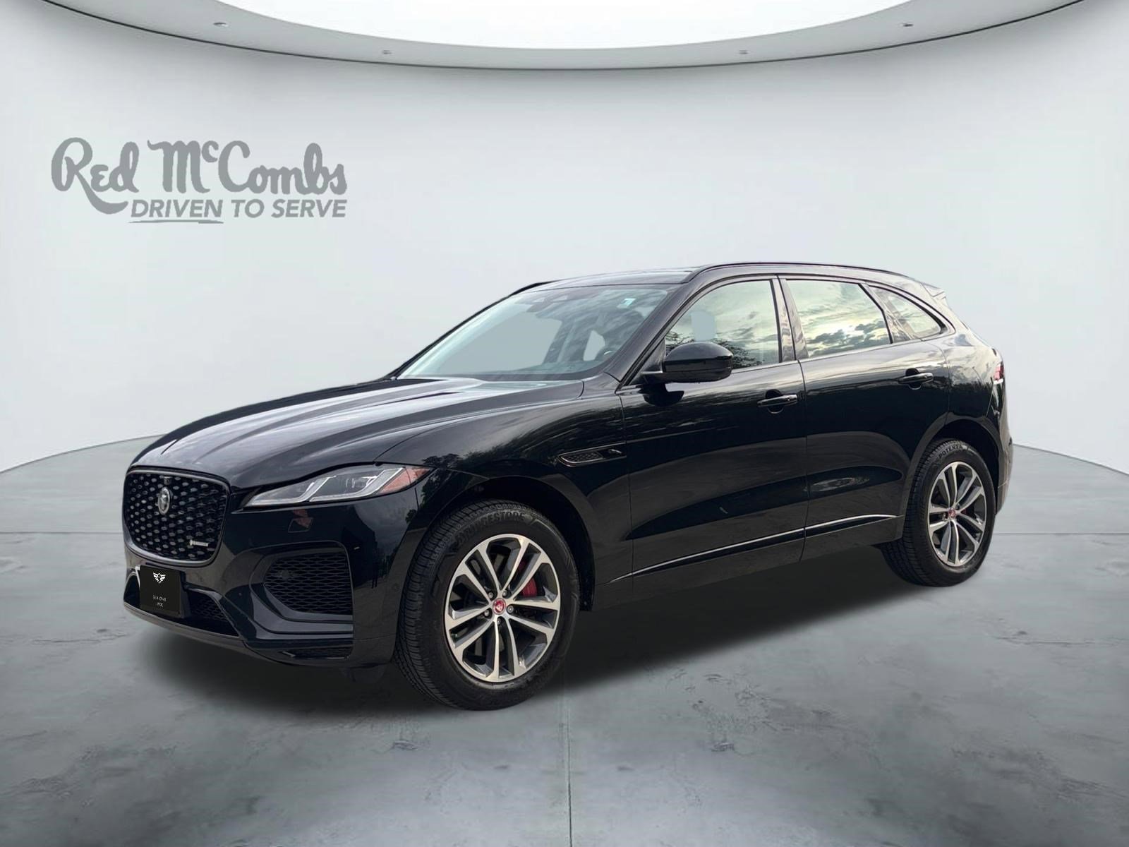 Used 2021 Jaguar F-PACE R-Dynamic S image 1