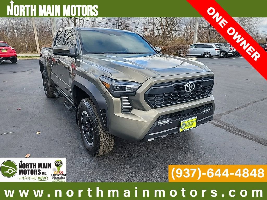 Used 2025 Toyota Tacoma TRD Off-Road image 1