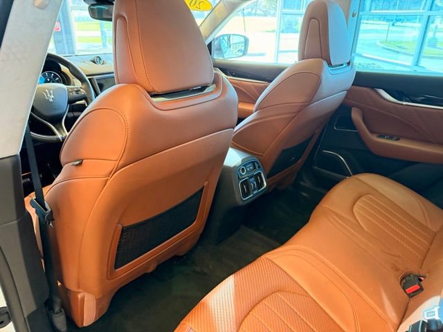 Used 2022 Maserati Levante Modena image 11