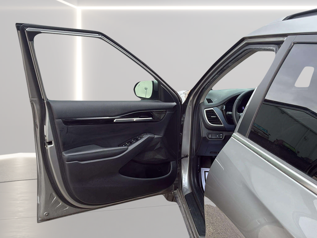Used 2023 Kia Seltos S FWD image 23