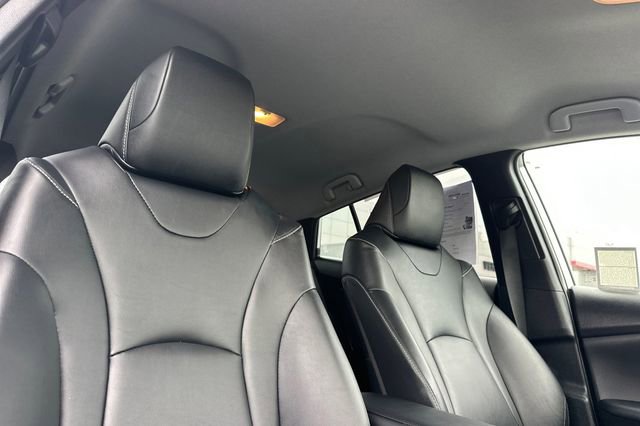 Used 2021 Toyota Prius Prime XLE image 19