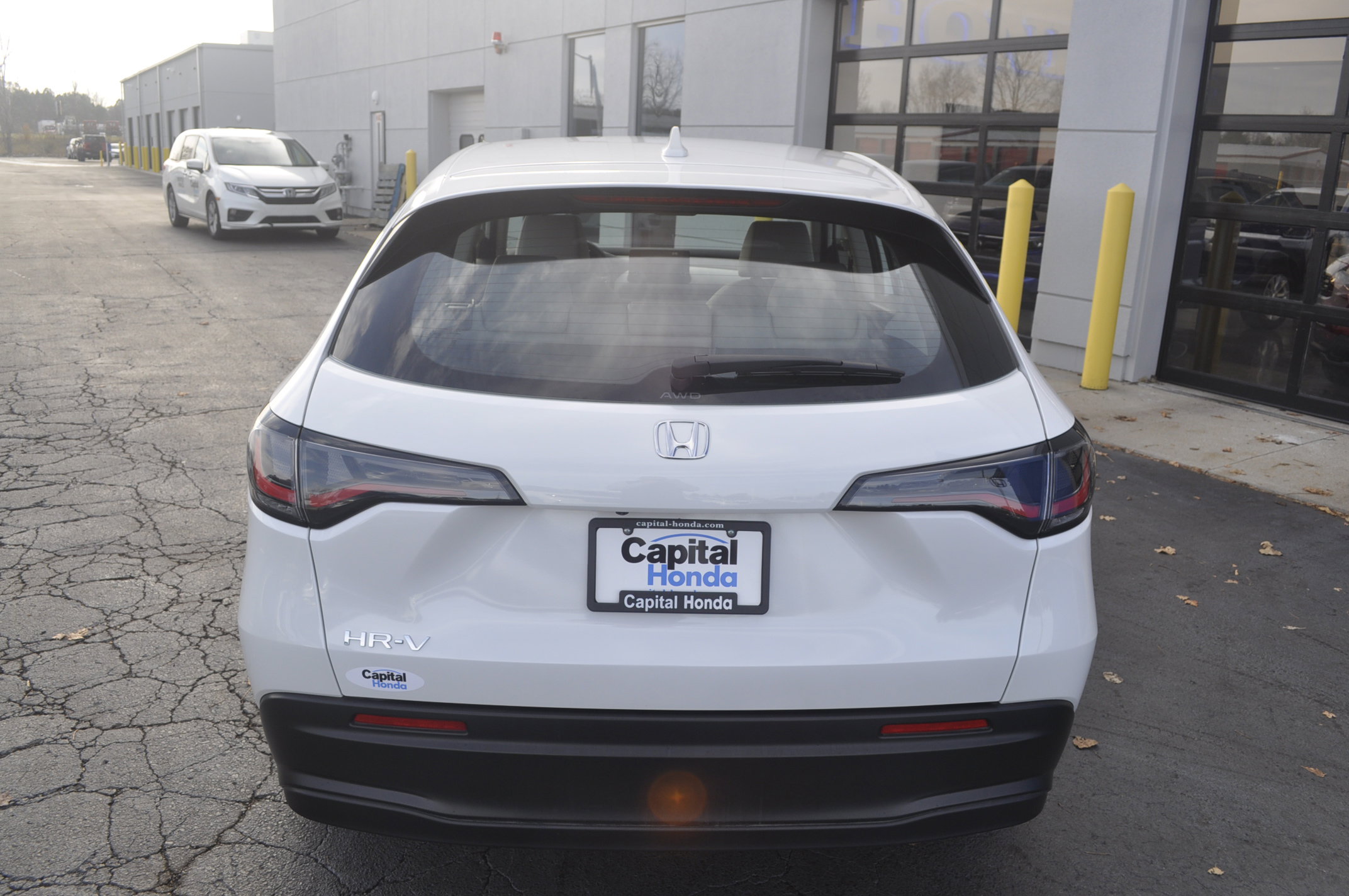 Certified 2025 Honda HR-V LX image 6