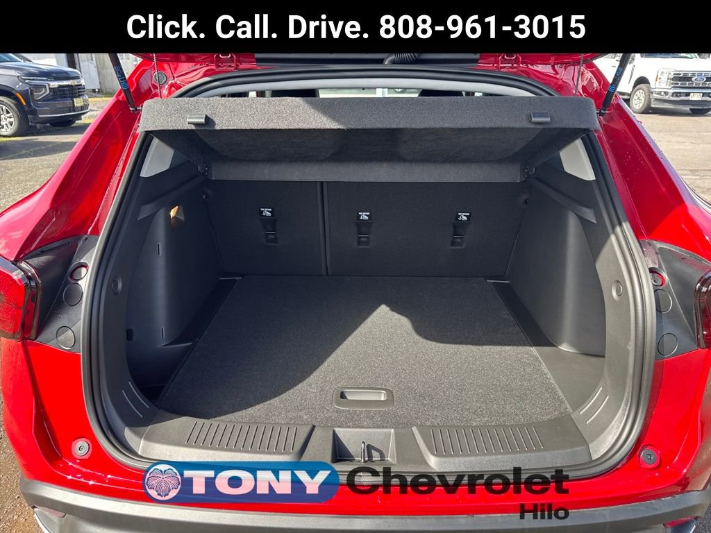 New 2026 Chevrolet Trax LT w/ LPO, Blackout Package image 18