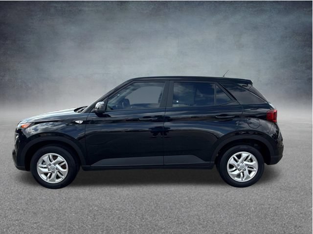 Used 2025 Hyundai Venue SE FWD image 6