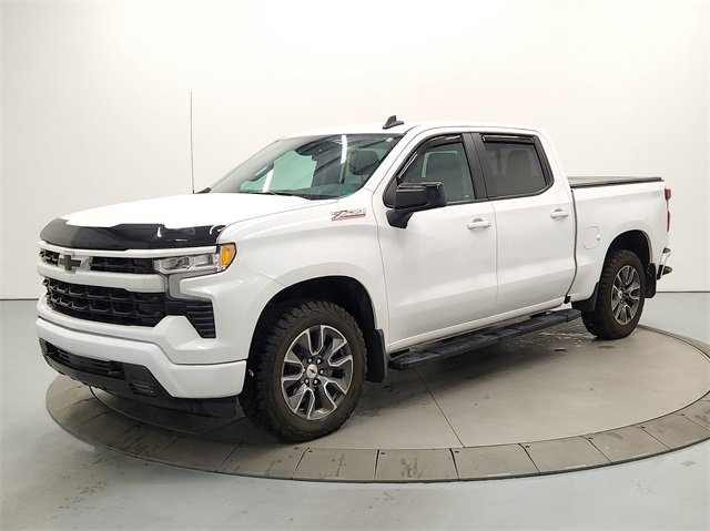 Used 2024 Chevrolet Silverado 1500 RST w/ Convenience Package II image 3