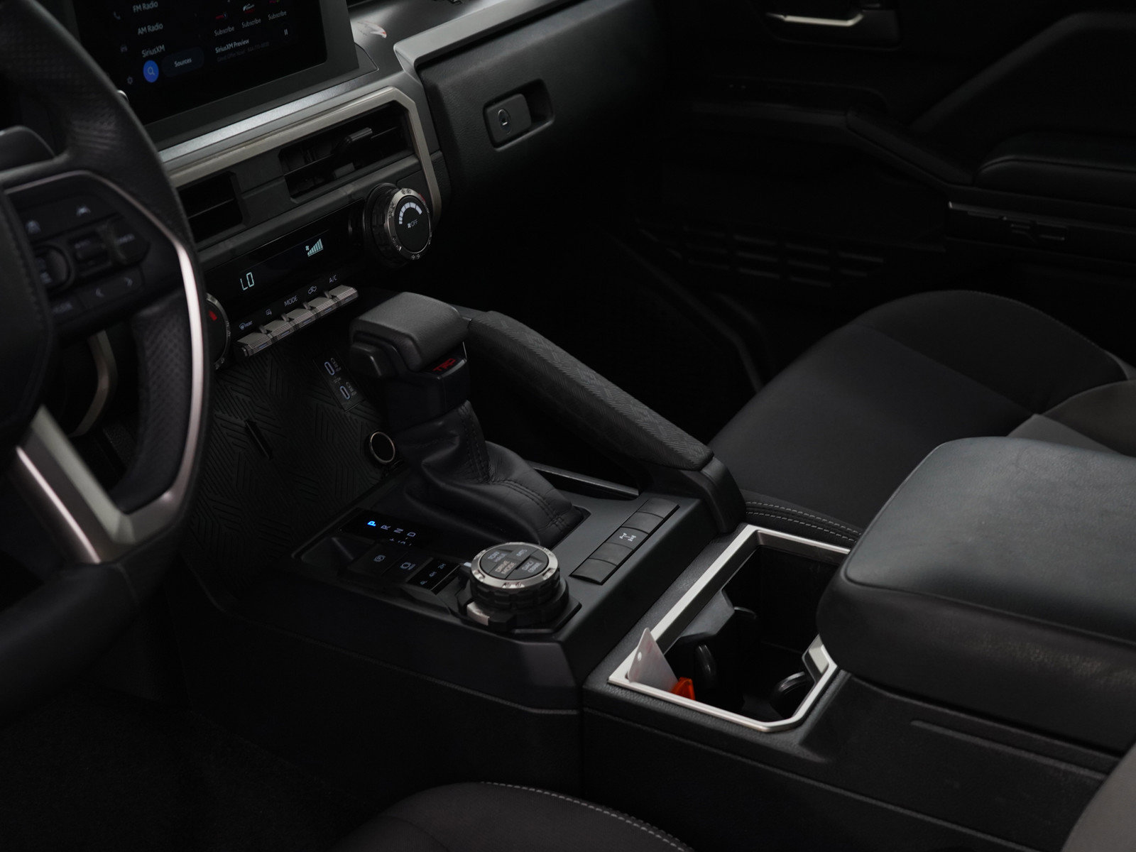 Used 2024 Toyota Tacoma TRD Off-Road image 23