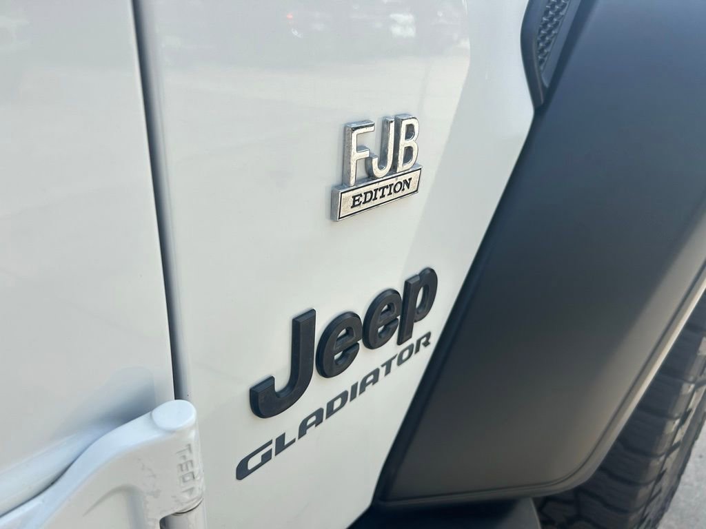 Used 2020 Jeep Gladiator Sport w/ Quick Order Package 24S image 37