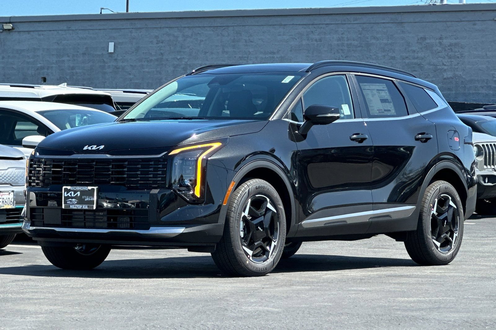 New 2026 Kia Sportage EX AWD/4WD image 8