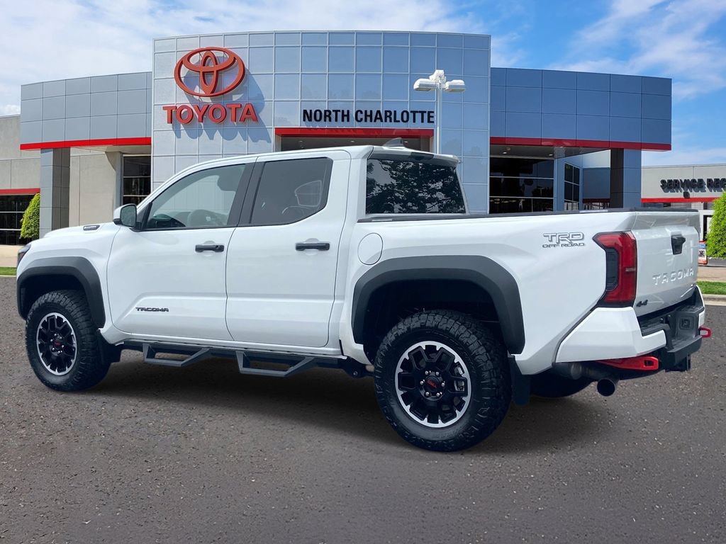 Used 2025 Toyota Tacoma TRD Off-Road AWD/4WD image 6