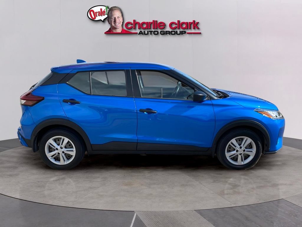 Used 2023 Nissan Kicks S FWD image 7