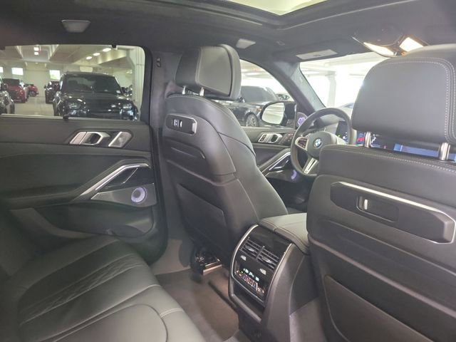 Used 2025 BMW X6 M60i image 31