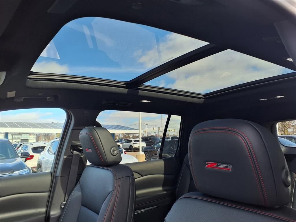 New 2026 Chevrolet Traverse Z71 w/ Driver Confidence Package image 13