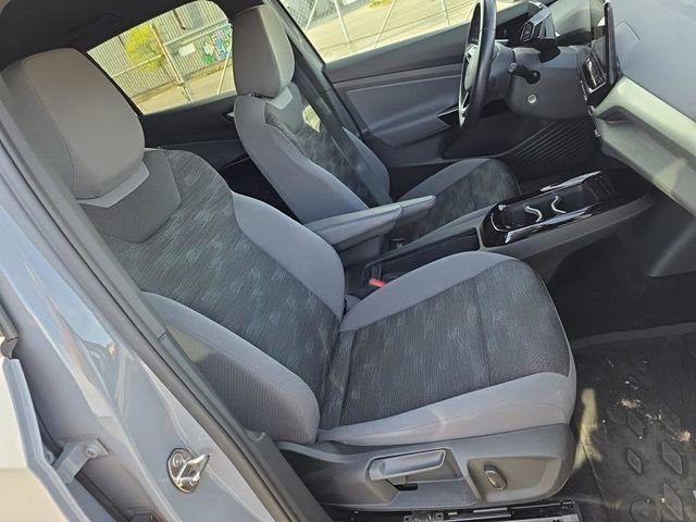 Certified 2022 Volkswagen ID.4 Pro AWD/4WD image 8