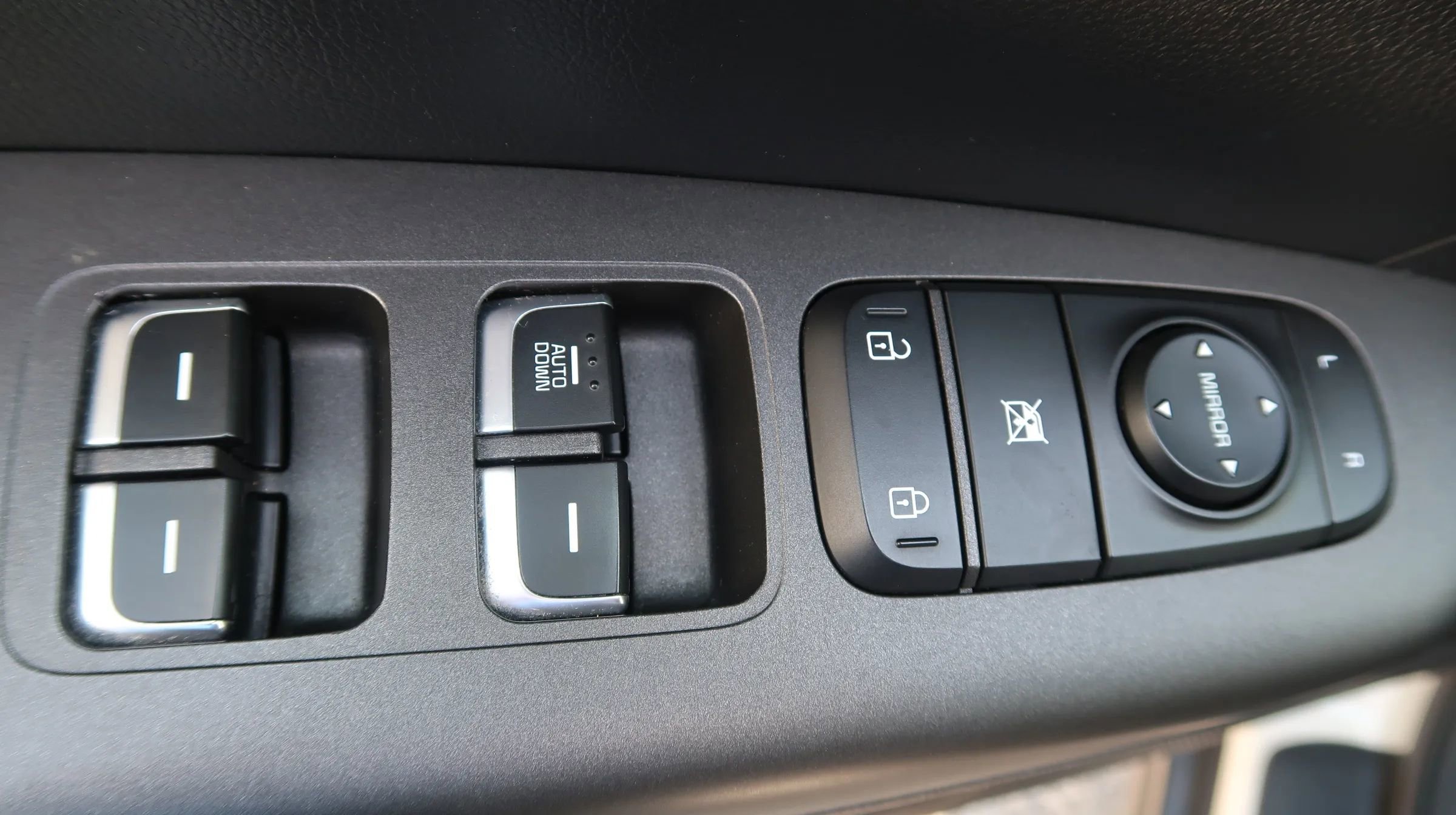 Used 2022 Kia Sportage LX image 25