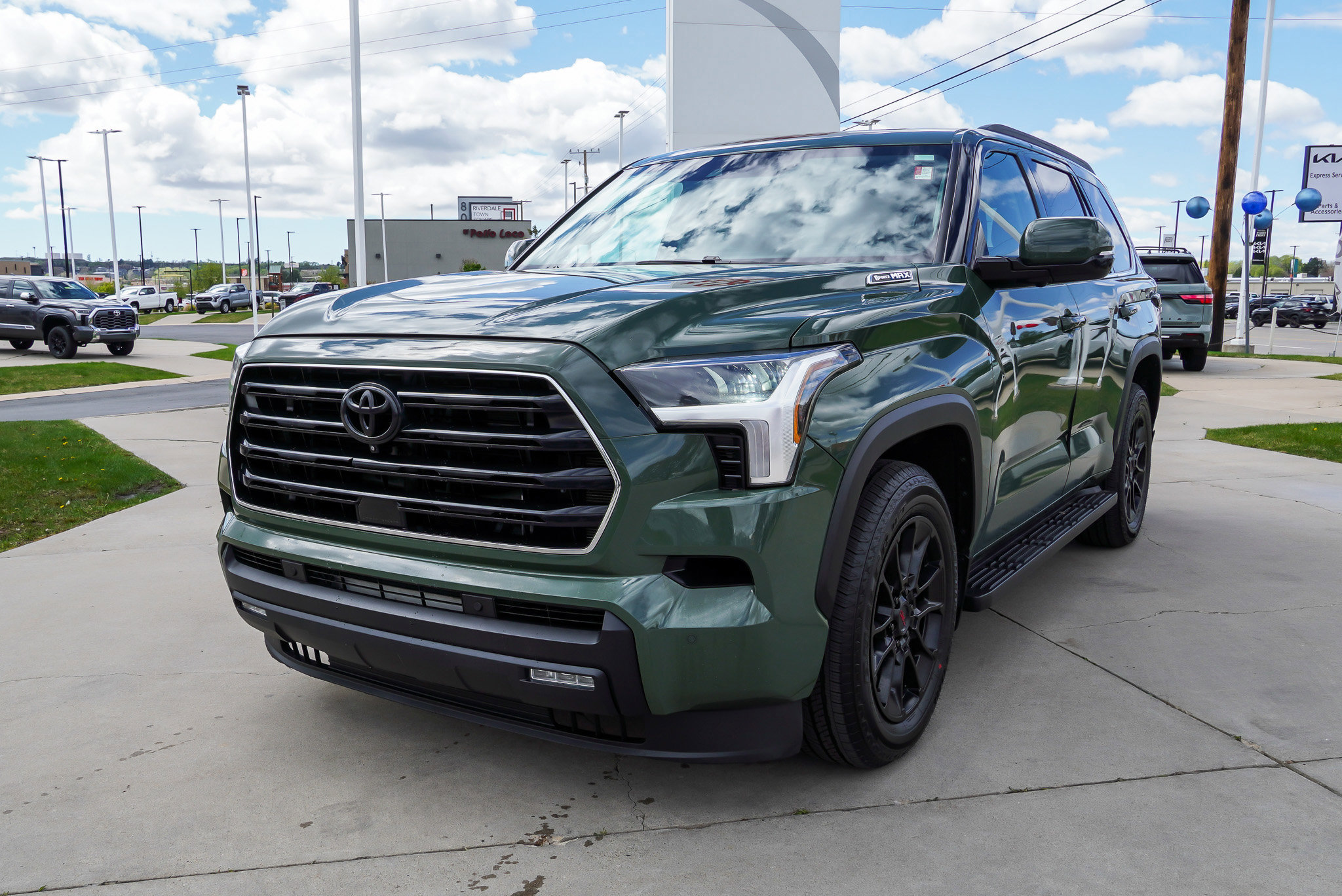 Certified 2023 Toyota Sequoia SR5 image 4