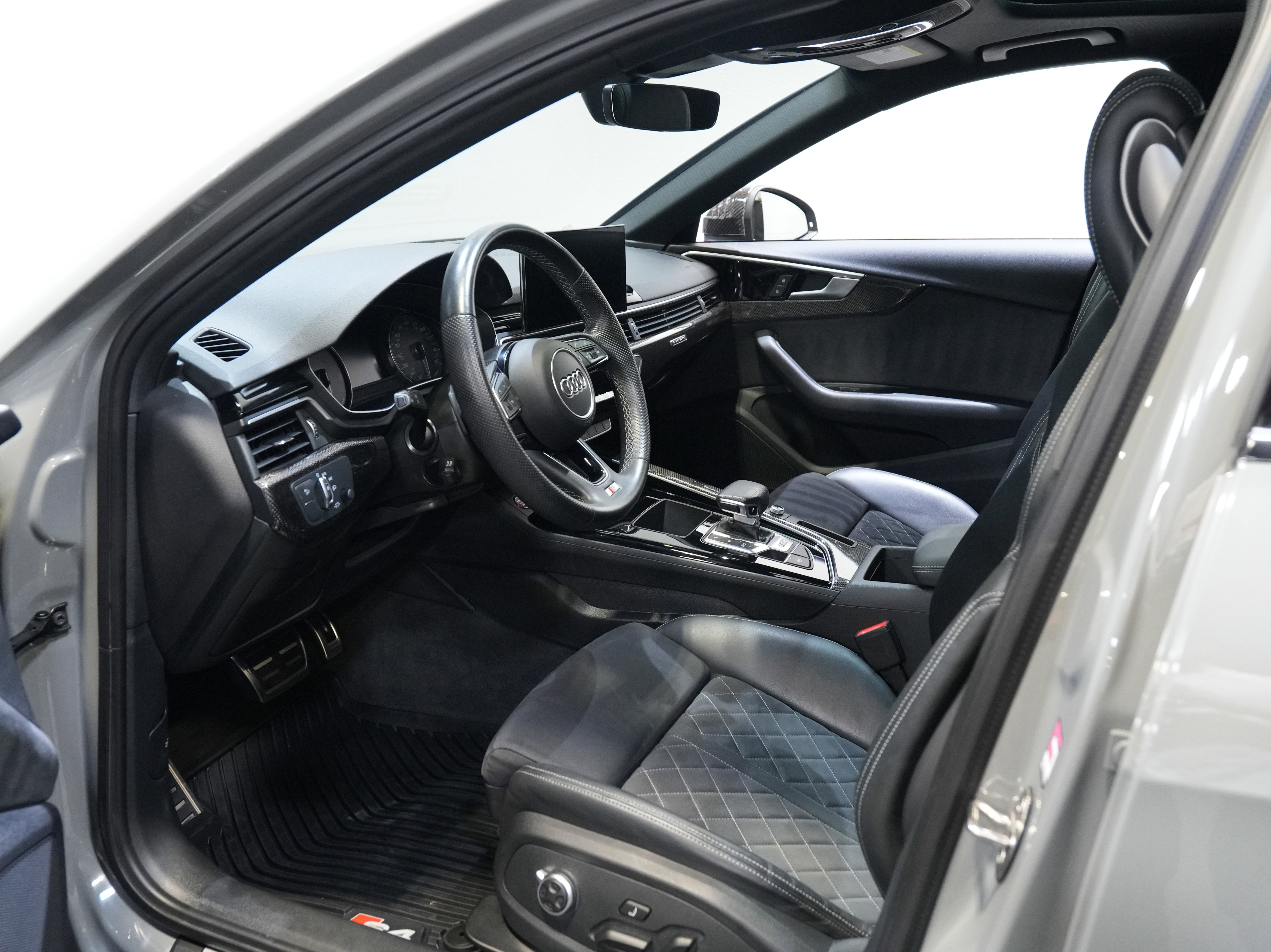 Used 2022 Audi S4 Premium image 32