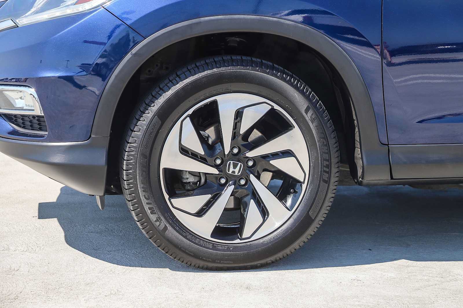 Used 2016 Honda CR-V Touring image 11