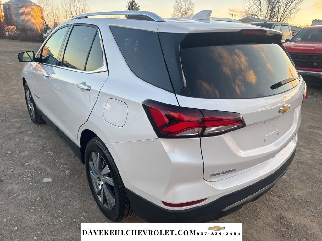 Used 2023 Chevrolet Equinox Premier image 3