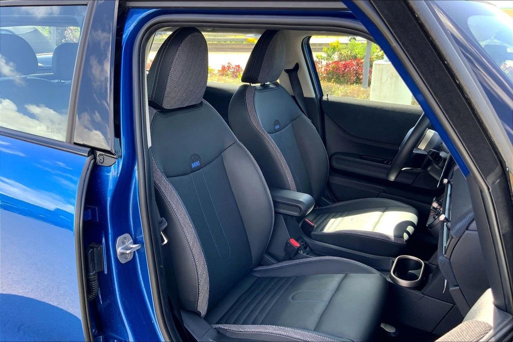 Certified 2025 MINI Cooper S image 8