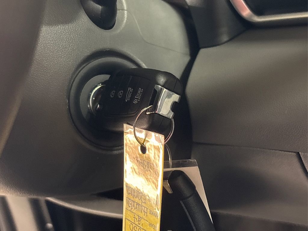 Certified 2024 Hyundai Elantra SE image 28