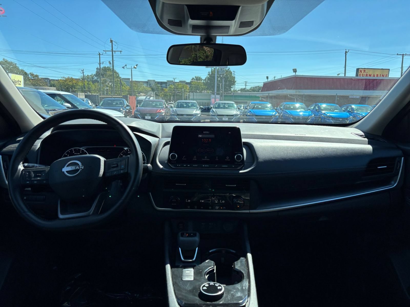 Used 2025 Nissan Rogue SV AWD/4WD image 34