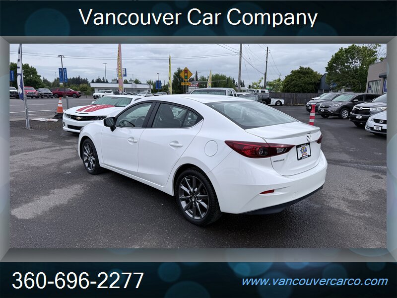 Used 2018 MAZDA MAZDA3 Touring FWD image 6