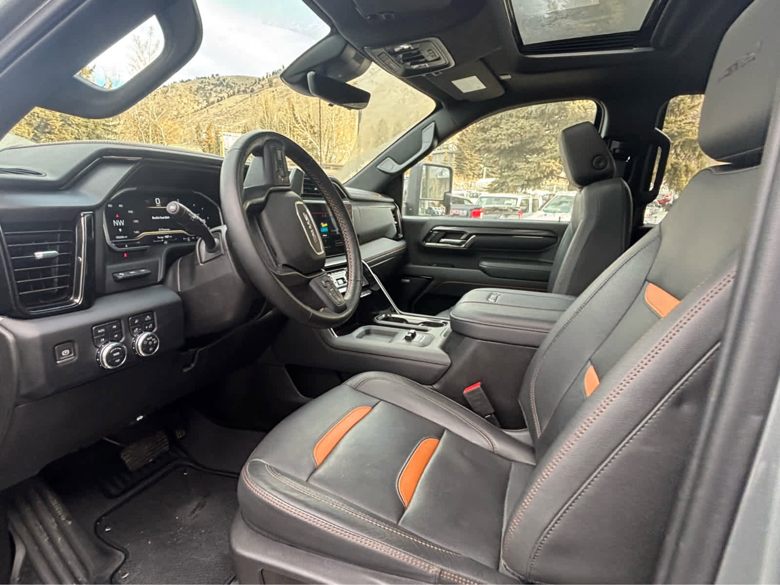 Used 2024 GMC Sierra 2500 AT4 w/ AT4 Premium Plus Package image 29