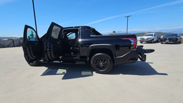 Used 2025 Chevrolet Silverado EV LT w/ LT Premium Package AWD/4WD image 6