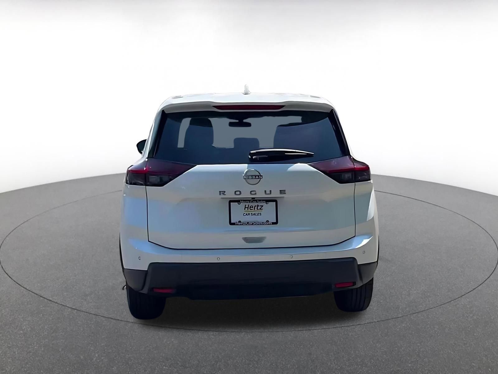 Used 2025 Nissan Rogue SV FWD image 12