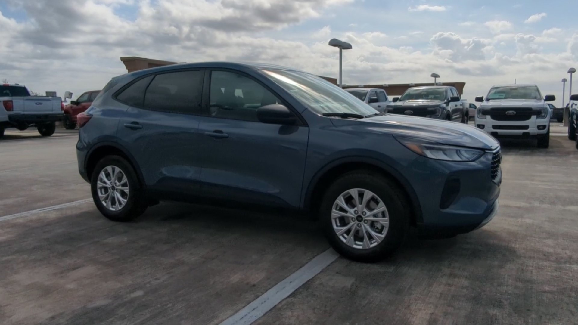 New 2026 Ford Escape Active w/ Tech Pack #1 FWD image 37